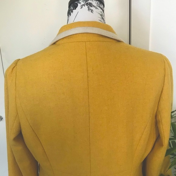 ANN TAYLOR LOFT Sunny Yellow Fitted Jacket - Picture 7 of 12